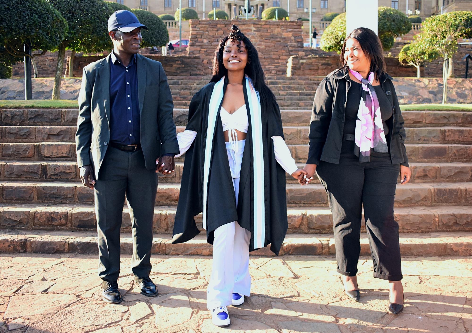 Mo's Graduation Shoot (4)